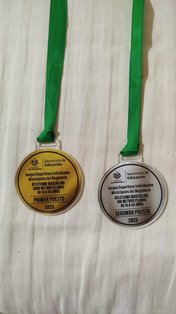 medallas de oro y plata para ie provenza